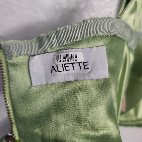 ALIÉTTE Green Silky Bralette Top Size 4 - Picture 8 of 16